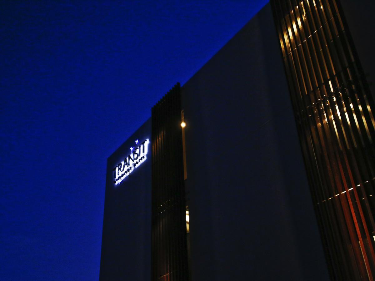 Transit Overnight Hotel Yomitan Eksteriør billede